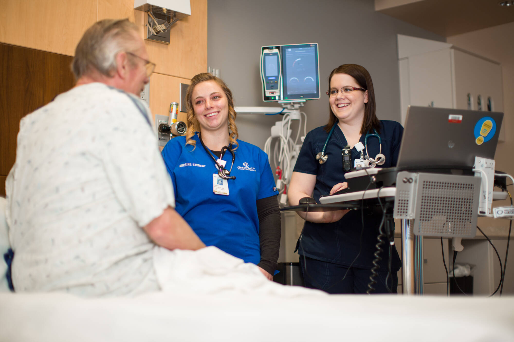 A GVSU nursing student benefiting from their clinical placement at a local hospital system